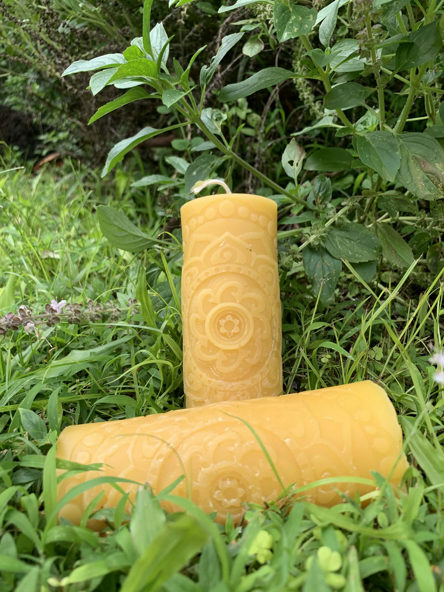 Flower design candle